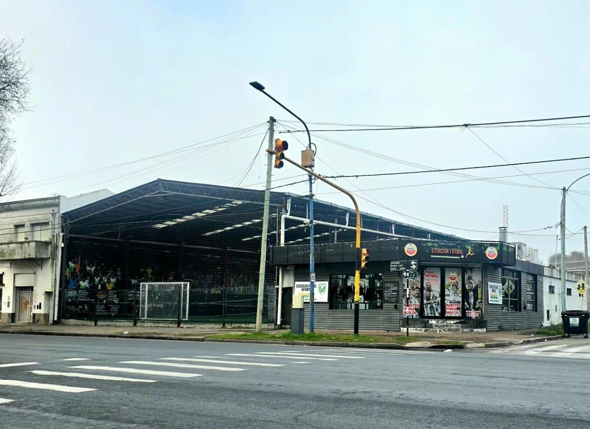 Venta 2 lotes de 2404m² con losa de 140m² — Los Andes