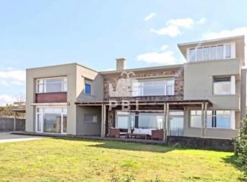 Foto1 · Venta Excelente Casa Frente a La Playa en Mansa - Ref: Pbi2970