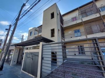 Departamento · 40m² · 2 Ambientes · 1 Cochera · Departamento en Alquiler en Villa Sarmiento con Cochera