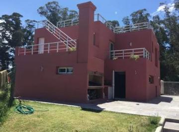 Casa · 145m² · 4 Ambientes · 2 Cocheras · Casa - Maldonado