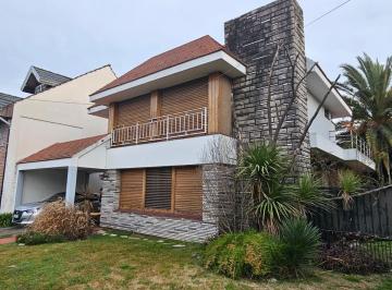 Casa de 6 ambientes, Almirante Brown · Importante Casa a La Venta, Marcos Tiglio 1348 Burzaco