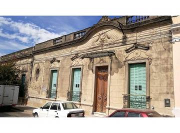 Casa · 251m² · 5 Ambientes · 2 Cocheras · Esplendida Casa Colonial, en El Corazon de La Ciudad