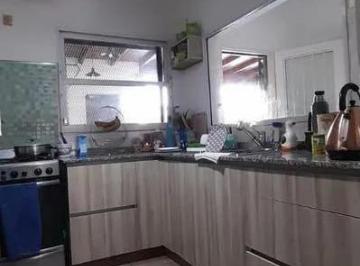 Casa · 215m² · 5 Ambientes · 1 Cochera · Casa en Venta Ubicado en El Palomar, Morón, G. B. a. Zona Oeste