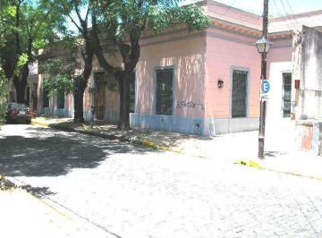 Casa · 400m² · 7 Ambientes · 2 Cocheras · Casas - Casa - San Isidro - Medio, Gran Bs. As. Norte