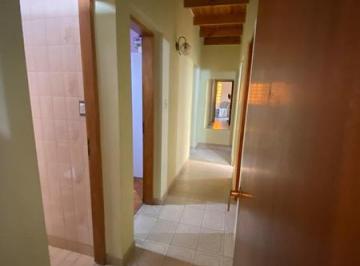 Casa · 160m² · 5 Ambientes · 2 Cocheras · Hermosa Casa Bº San Martin Apta Crédito