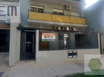 Oficina comercial · 82m² · 4 Ambientes · Departamento - S. Isi. - Barrio Carreras