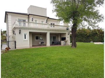 Casa de 6 ambientes, Tigre · Casa Estilo Francés en Cul de Sac con 2 Amarras en San Isidro Labrador