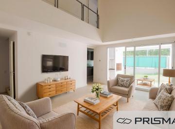 Casa · 151m² · 7 Ambientes · 1 Cochera · Dúplex Housing Chacritas. Dorm. en Planta Baja y Planta Alta
