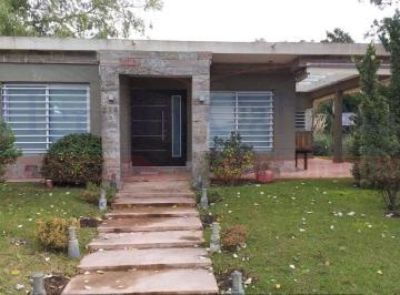 Casa · 120m² · 4 Ambientes · Casa Amoblada de 4 Ambientes en Venta en Costa del Este