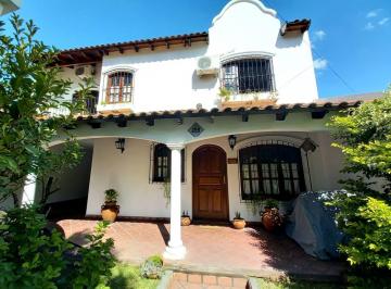 Casa de 4 ambientes, Morón · Casa 4 Ambientes 3 Dorm. Jardin Castelar