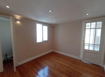 Departamento de 2 ambientes, Balvanera · Excelente Departamento Reciclado a Nuevo con Terraza Propia