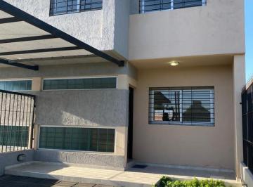 Casa · 138m² · 3 Dormitorios · 2 Cocheras · Duplex en Venta - 3 Dorm - B° Nvo Urca