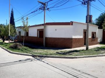Casa · 243m² · 7 Ambientes · 1 Cochera · Excelente Casa y Punto Comercial! en Venta en Villa Dolores, Traslasierra!