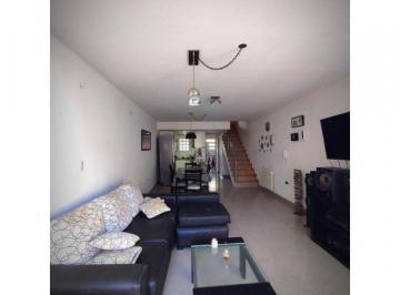 Casa · 160m² · 6 Ambientes · 1 Cochera · Venta Casa 2 Dorm. con Patio - Las Delicias, Rosario