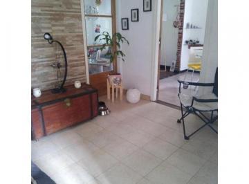 Casa · 100m² · 4 Ambientes · Venta Casa Dos Dorm. - Alberdi, Rosario