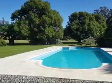 Quinta vacacional · 280m² · 3 Dormitorios · Imponente Quinta Ruta 226 Km:_ 13,5