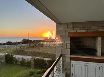 Foto1 · Comodo E Iluminado Departamento en Venta de 2 Dorm. con Preciosa Vista Al Mar. Veramansa en Ma