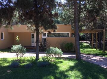 DEI-DEI-681_2 · Casa en Venta 4 Dorm. en Costa Esmeralda Barrio Golf Barrio Privado