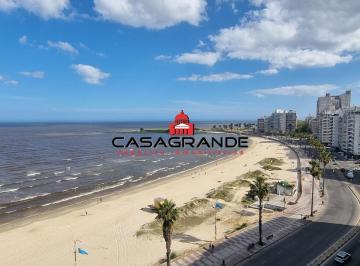 Departamento · 180m² · 5 Ambientes · 2 Cocheras · Apartamento - Pocitos. 4 Dorm., Garaje Doble. Vista Al Mar
