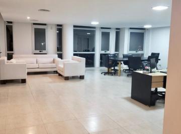 Oficina comercial · 75m² · 4 Ambientes · Oficina - Centro