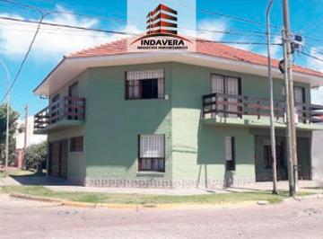 Oficina comercial de 6 ambientes, Necochea · Venta Casa 6 Amb 3 Coch Patio 2 Pisos Toma Permuta*necochea
