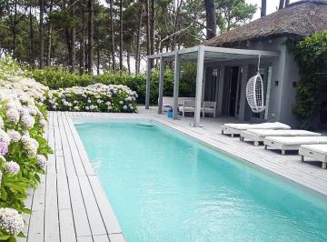 BPV-BPV-8698_2 · 3 Dorm. | Pinar del Faro Ref: 8698