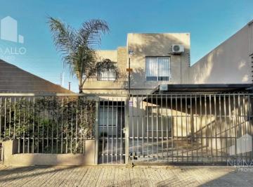 Casa · 200m² · 4 Ambientes · 1 Cochera · Venta Casa 4 Ambientes en Ituzaingo Norte