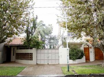 Casa de 5 ambientes, Lomas de Zamora · Chalet en Venta 5 Ambientes - Banfield Este