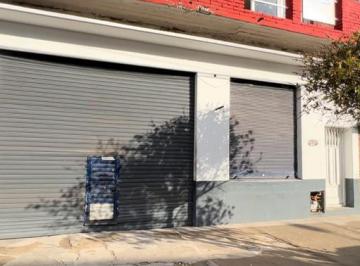 Local comercial · 250m² · 5 Ambientes · Local - Sarmiento