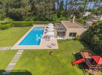 Foto1 · Venta Apartamento Dos Dorm. Punta del Este Edificio Rincon del Bosque