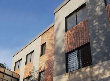Departamento · 48m² · 2 Ambientes · 1 Cochera · 1°8: Tu Próximo Hogar en Dúplex