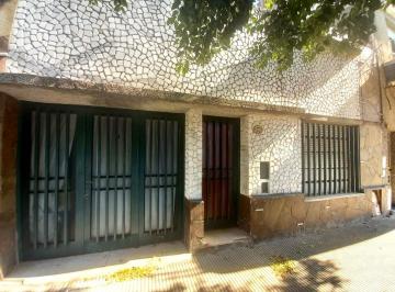 Casa · 91m² · 3 Ambientes · 1 Cochera · Casa - Matheu