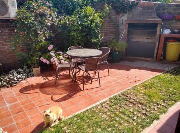 Departamento de 4 ambientes, Almirante Brown · Dto. Planta Baja Tipo PH con Jardin!