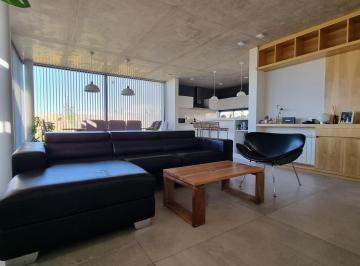 Casa · 155m² · 4 Ambientes · 2 Cocheras · Casa - Villalobos