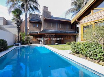 Casa de 6 ambientes, Morón · Maravilloso Chalet en Castelar Norte