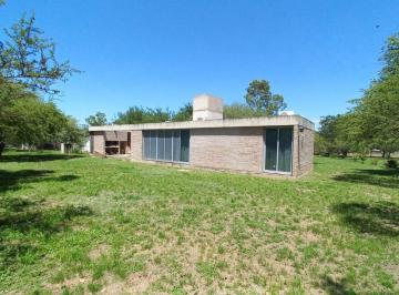 Foto · Casa a La Venta en Comuna de San Roque. (C241)