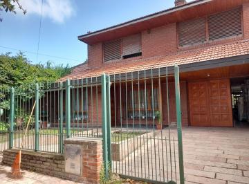 Casa de 4 ambientes, Mar del Plata · Venta Chalet 4 Ambientes con Parque y Cochera. Tierra del Fuego y Belgrano.