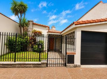 KNK-KNK-3777_2 · Venta Lote 228 m² Chalet 4 Ambientes Escucha Oferta