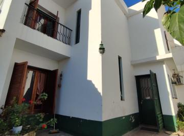 Casa de 9 ambientes, Río Segundo · Dueño Directo Vende Casa Apta Crédito Bancor Pleno Centro con Quincho y Cochera
