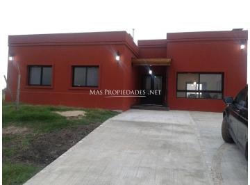 Casa · 145m² · 4 Ambientes · Casa en Venta en Canning Cruz del Sur 4 Ambientes