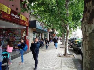 Oficina comercial de 1 ambiente, Chacarita · Gran Inmueble a La Venta en Chacarita, Frente a La Estacion. Apto Todo Rubro