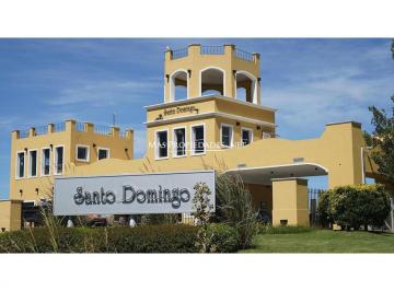 Terreno · 990m² · Lote en Venta en Canning Barrio Santo Domingo