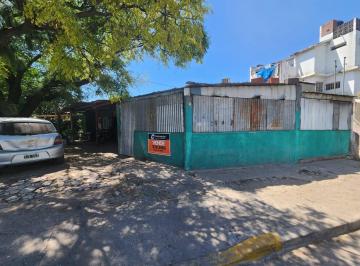 Foto · Gral. Mosconi - Agustin Rabello 1300 - Casa 2 Deptos Local en Venta