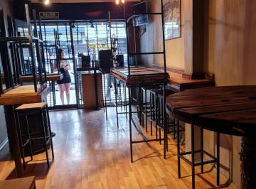 Local comercial , Avellaneda · Wilde Centro Las Flores Al 300. Local en Alquiler.
