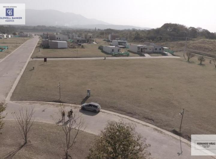 Terreno · 670m²