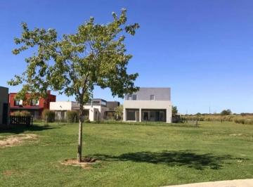Terreno · 551m² · Lote en Venta Puertos Araucarias