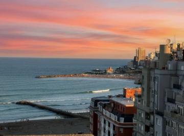 Departamento · 66m² · 3 Ambientes · 1 Cochera · Excelente 3 Ambientes con Vista Al Mar y Cochera Fija