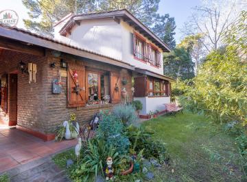 PH · 85m² · 3 Dormitorios · 1 Cochera · Casa