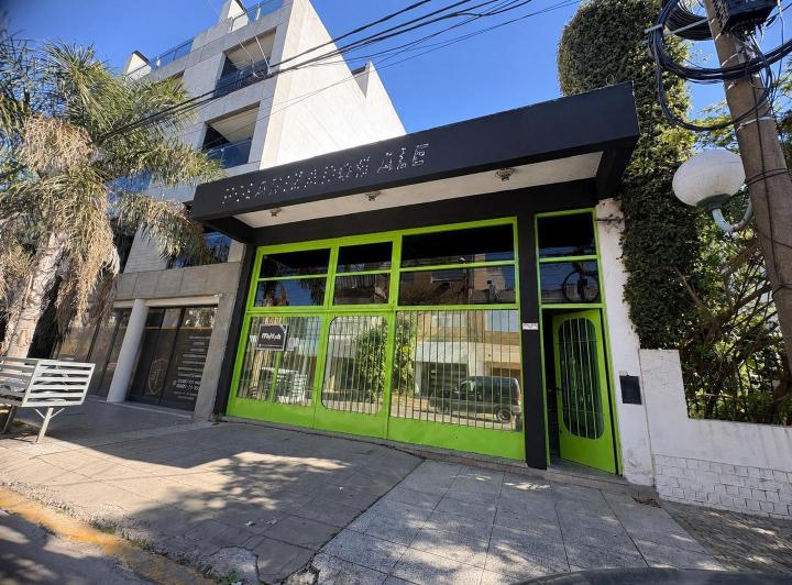 Local comercial · 201m² · 2 Ambientes