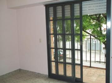 Departamento de 1 ambiente, Mataderos · Monoambiente Al Frente con Balcon